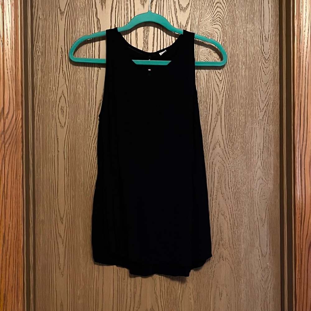 Black Old Navy Flowy Tank Top - Large